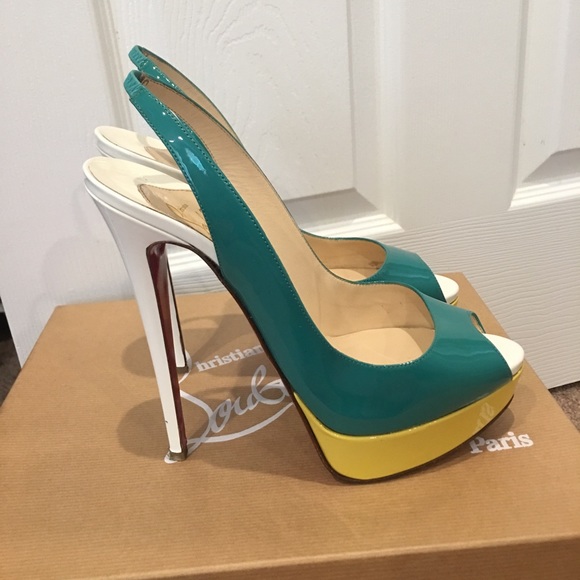 Christian Louboutin - Picture 2 of 3